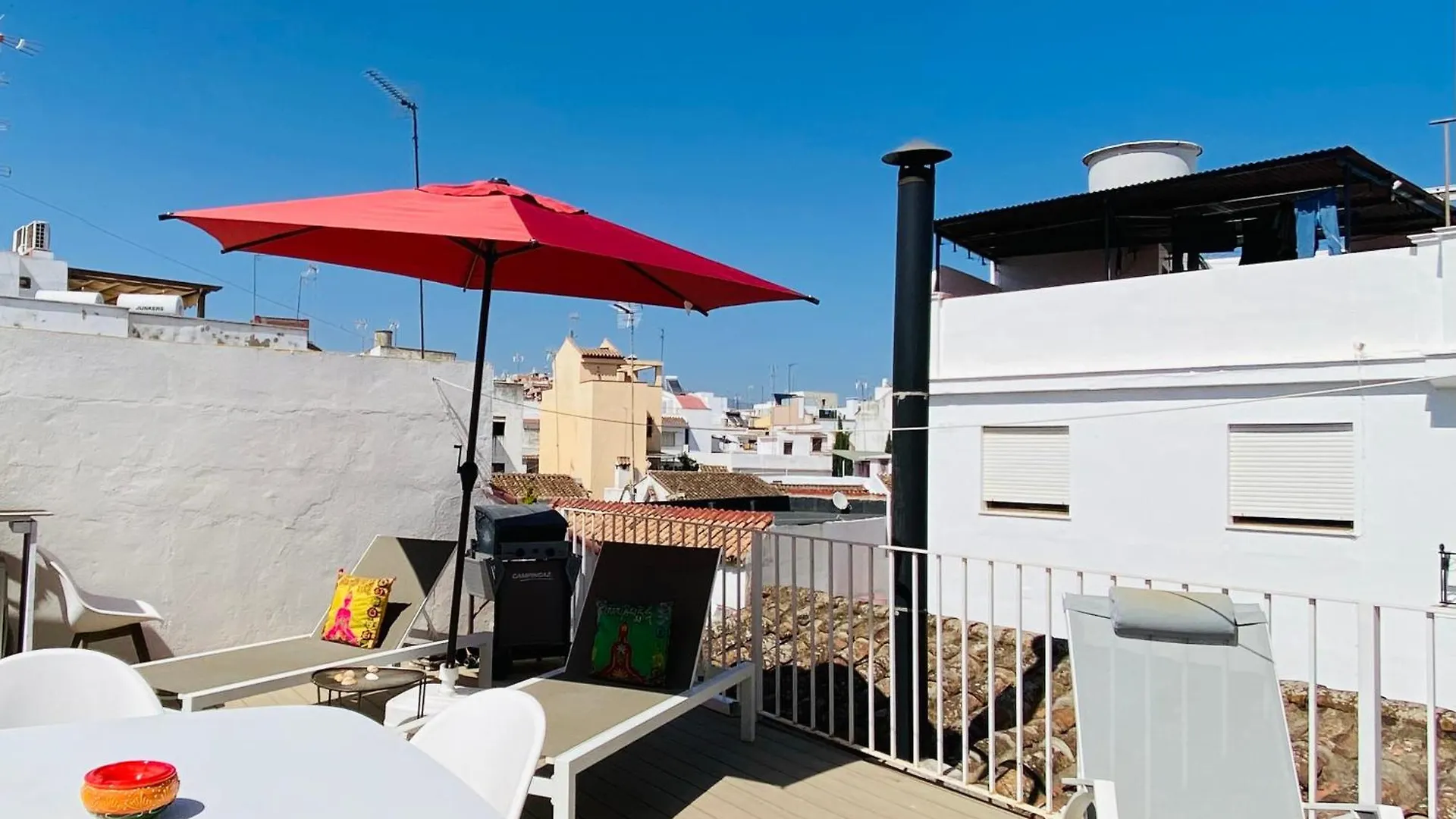 Modern Apartment In The Heart Of Estepona - 500 Meters From The Beach