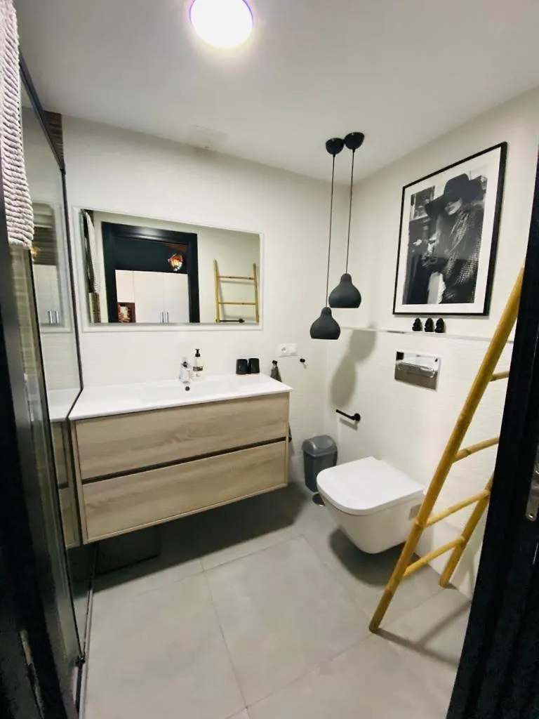 Modern Apartment In The Heart Of Estepona - 500 Meters From The Beach