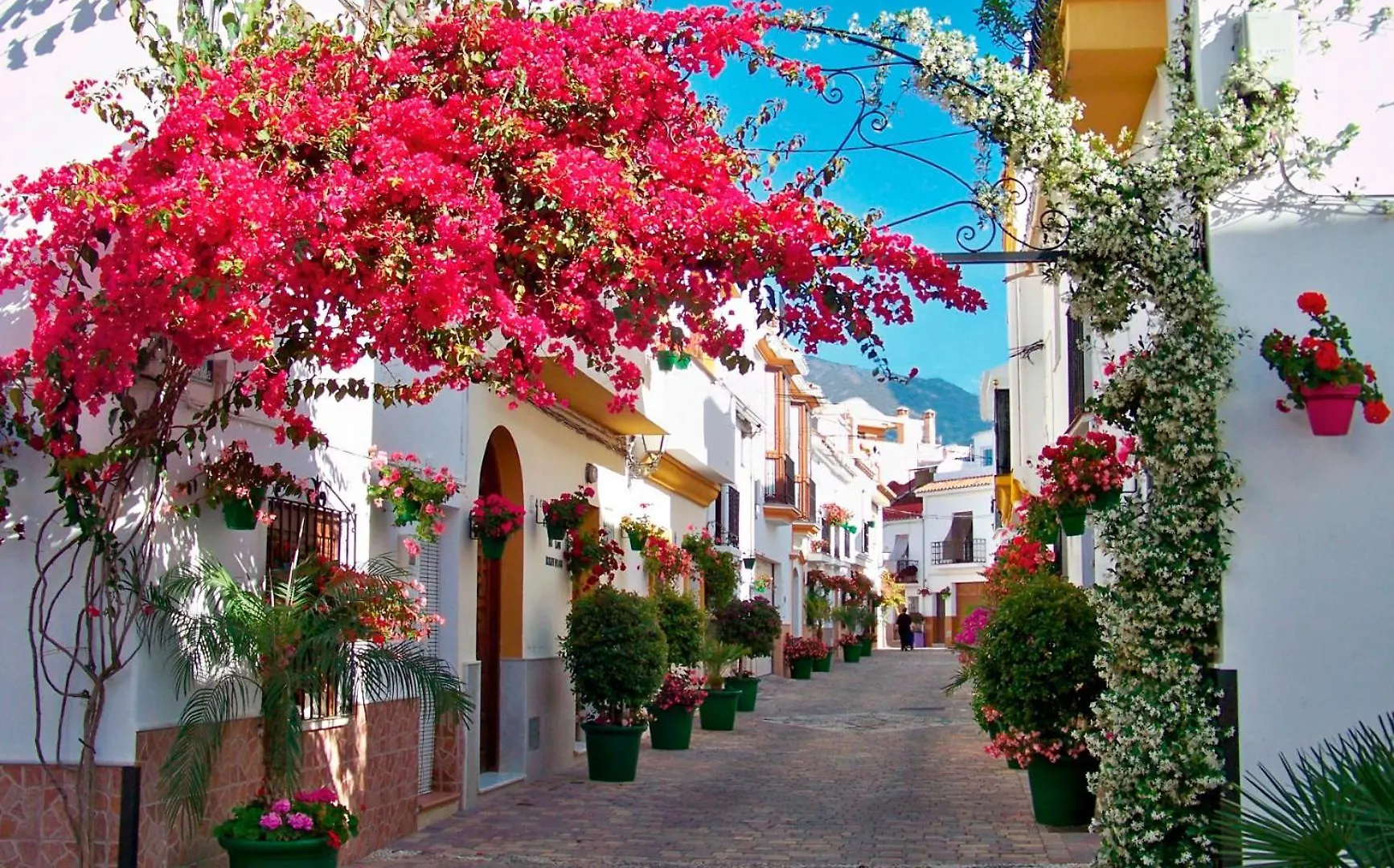 Modern Apartment In The Heart Of Estepona - 500 Meters From The Beach Spain
